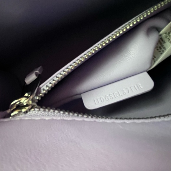 🔴SOLD🔴 BURBERRY Mini Leather Pocket Bag- Soft Violet - Picture 16 of 16